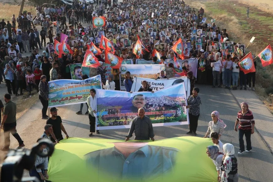 أهالي عفرين والشهباء يدعون إلى تصعيد النضال من أجل حرية القائد عبدالله أوجلان