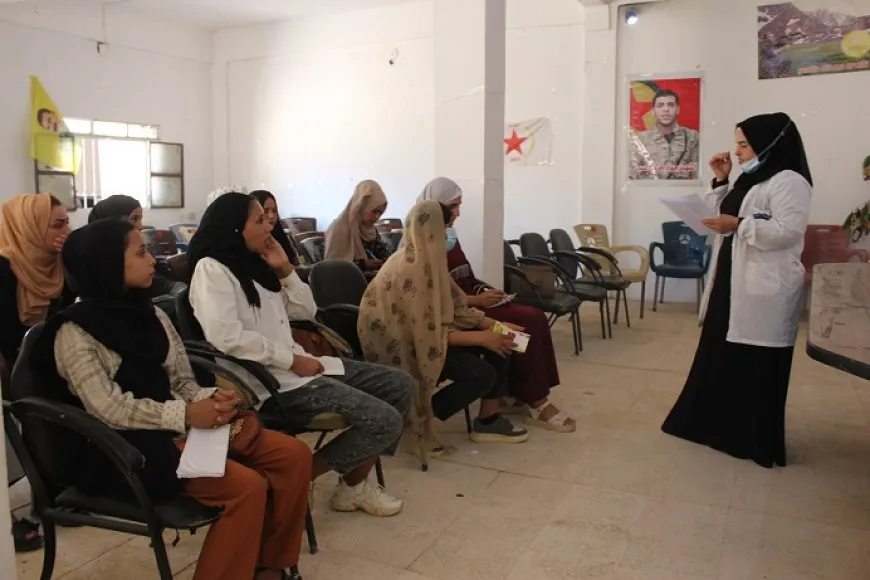 دورة تمريض لتنمية وتطوير الوعي الصحي لدى الفئة الشابة