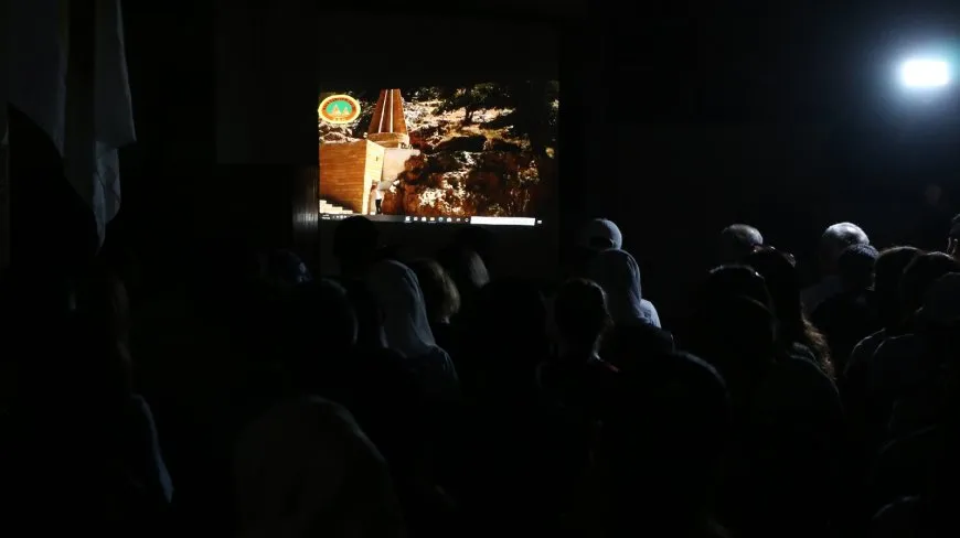 عرض سنفزيون عن المجزرة التي ارتكبها داعش في شنكال