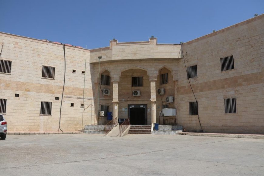 مشفى الفرات العام بمقاطعة دير الزور يستقبل 15 حالة ضربة شمس يومياً