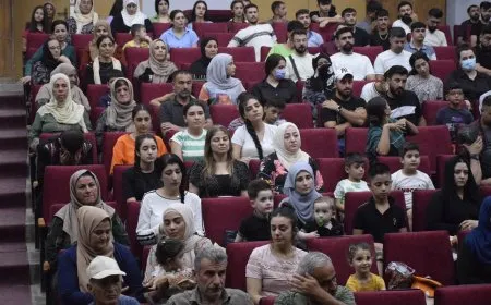 عرض الفيلم الوثائقي "ثلاثة رفاق أوفياء" في قامشلو
