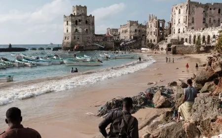 مقتل 32 شخصاً وإصابة 63 خلال هجوم على شاطئ في مقديشو