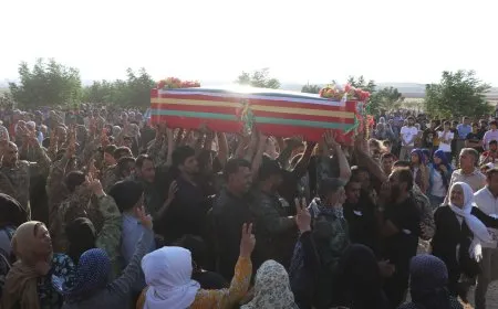 جثمان المقاتل من قوات تحرير عفرين سورو برخدان يوارى الثرى في الشهباء