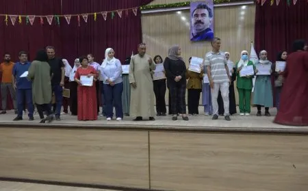 التربية والتعليم في الطبقة تكرّم الناجحين في الشهادتين الإعدادية والثانوية