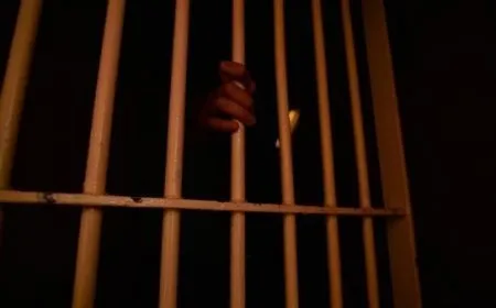 الحكم على امرأة بالسجن 13 عاماً بذريعة "التخابر مع العدو" في اليمن