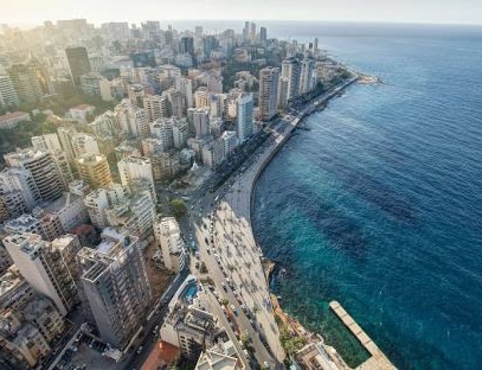 الولايات المتحدة وبريطانيا تدعوان رعاياها إلى مغادرة لبنان فوراً