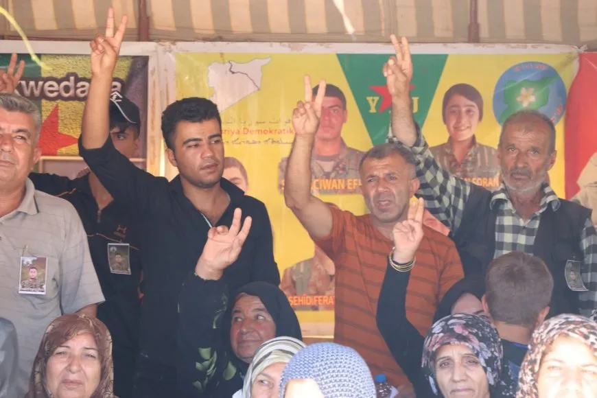 خلال مراسم عزاء شهيدي قوات تحرير عفرين: سنسير على خطا الشهداء