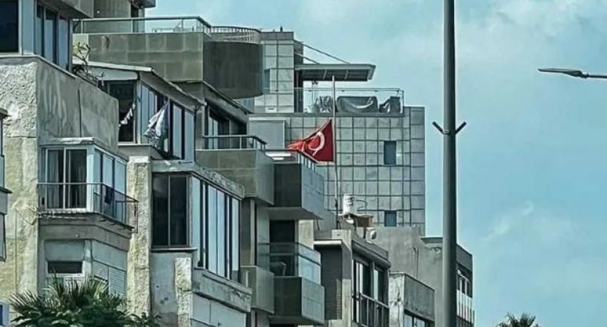وزير الخارجية الإسرائيلي يستدعي السفير التركي لتوبيخه على تنكيس العلم التركي