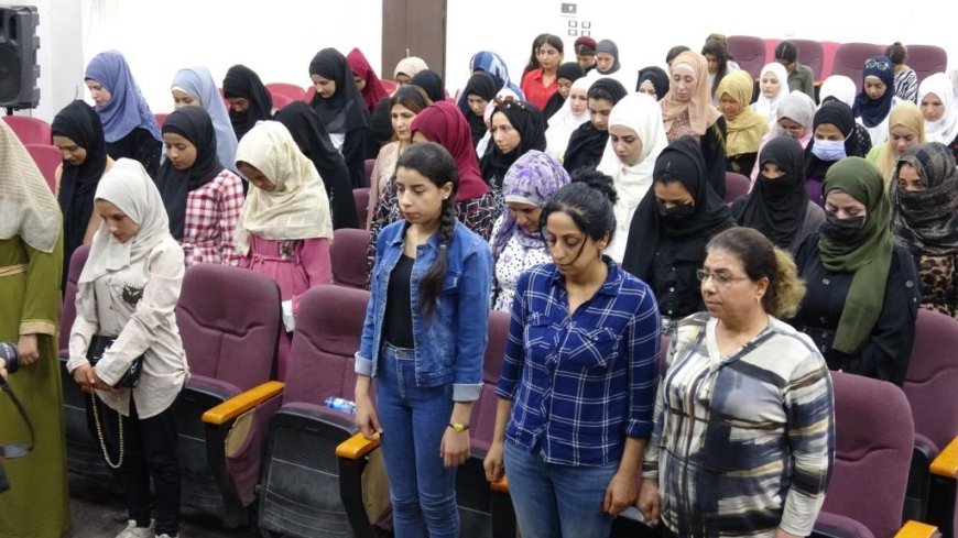 محاضرة للمرأة الشابة حول فكر القائد عبدالله أوجلان ودوره في تحرر المرأة