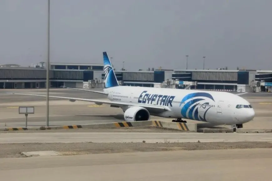 مصر تخطر طائراتها المدنية بتجنب المجال الإيراني