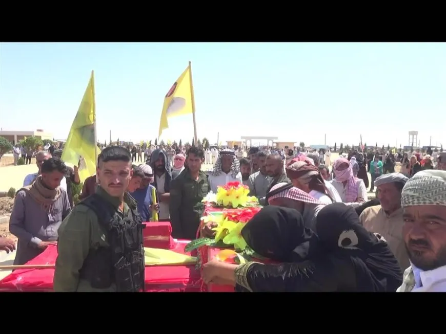  جثمان المقاتل علي خضر طاهر يوارى الثرى في تل حميس