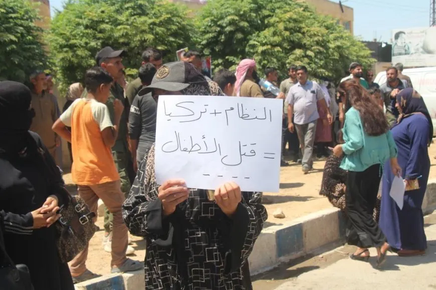 مظاهرات شعبية في مقاطعة الفرات ضد الهجمات الأخيرة على مقاطعة دير الزور
