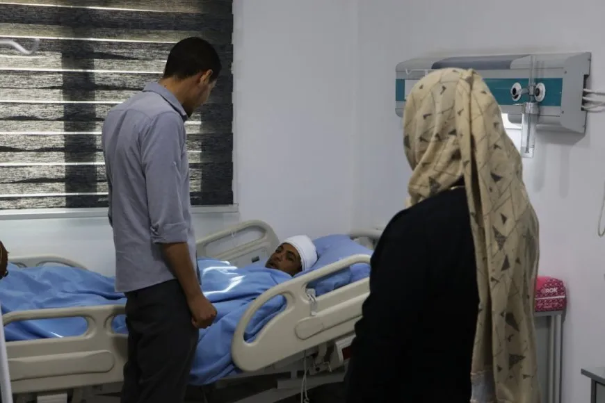 مجلس دير الزور وعشائرها يزورون جرحى الهجمات على دير الزور