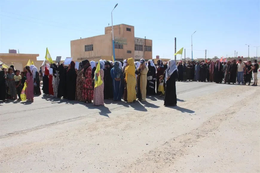 فعاليات منددة بالجرائم التي ترتكبها قوات حكومة دمشق وما يسمى "بالدفاع الوطني"
