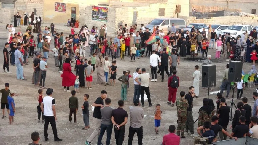 أهالي إقليم شمال وشرق سوريا وحلب يحتفلون بذكرى قفزة 15 آب