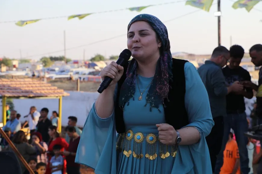 أهالي إقليم شمال وشرق سوريا وحلب يحتفلون بذكرى قفزة 15 آب