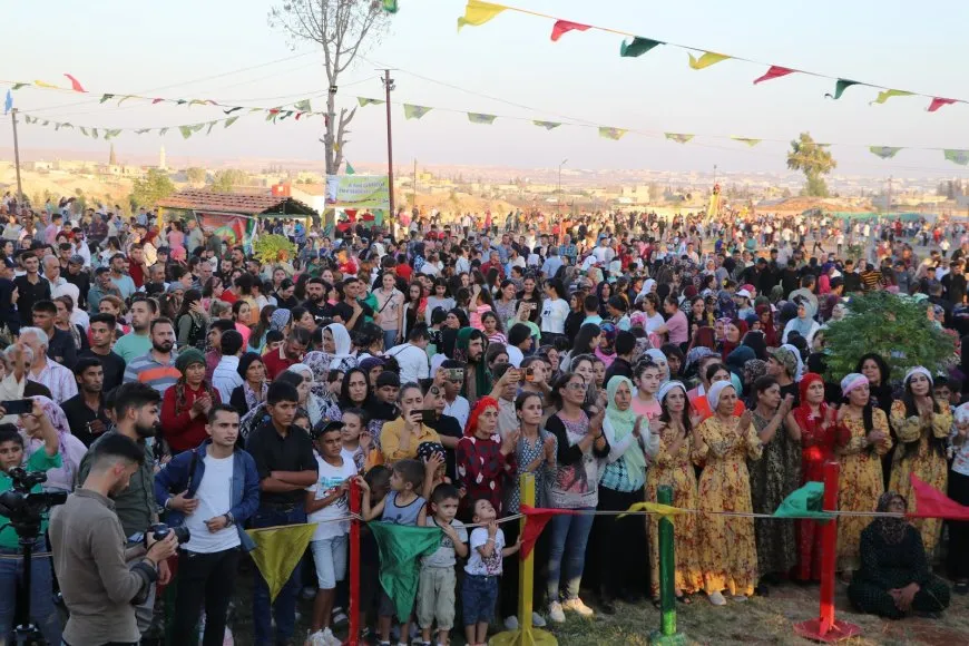 أهالي إقليم شمال وشرق سوريا وحلب يحتفلون بذكرى قفزة 15 آب