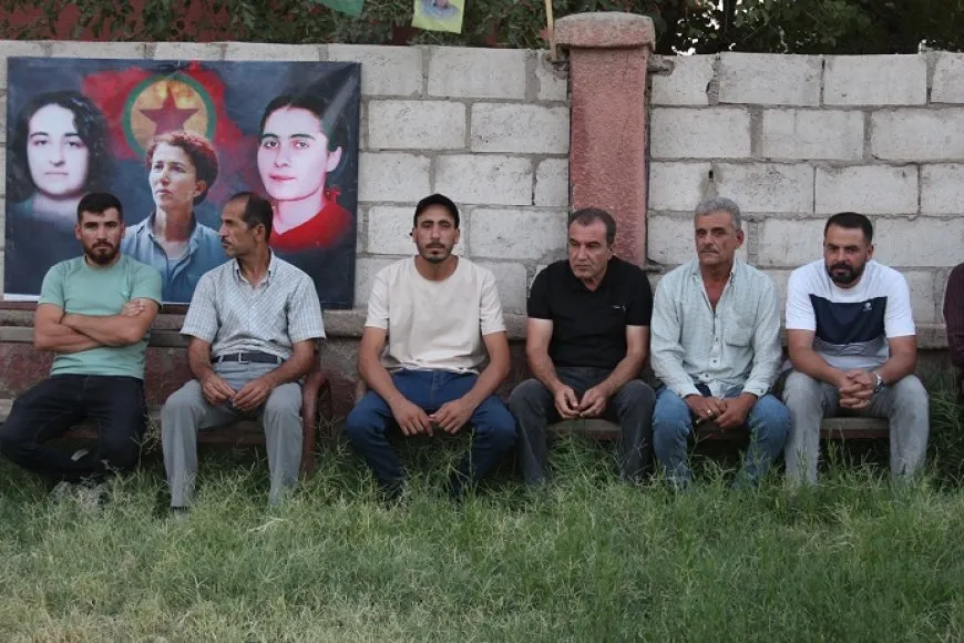 أهالي إقليم شمال وشرق سوريا وحلب يحتفلون بذكرى قفزة 15 آب