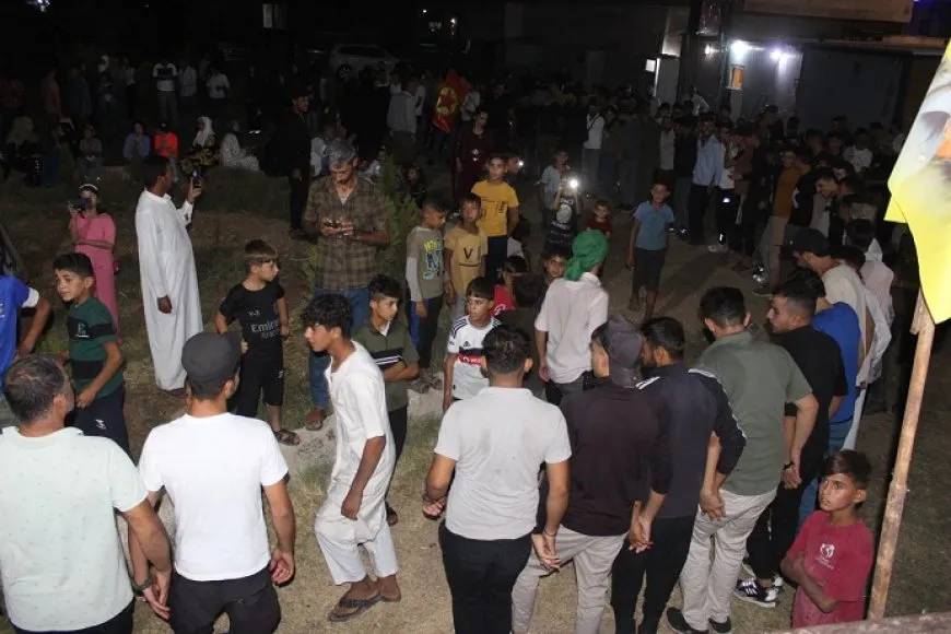 أهالي إقليم شمال وشرق سوريا وحلب يحتفلون بذكرى قفزة 15 آب