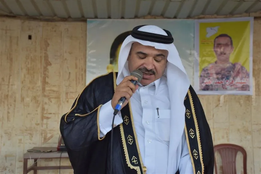 جثمان مقاتل من قوات سوريا الديمقراطية يوارى الثرى في الحسكة