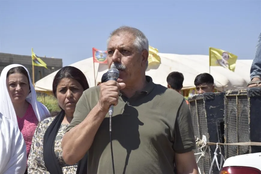 تقديم واجب العزاء لذوي مقاتل قسد دلخواز حسكة