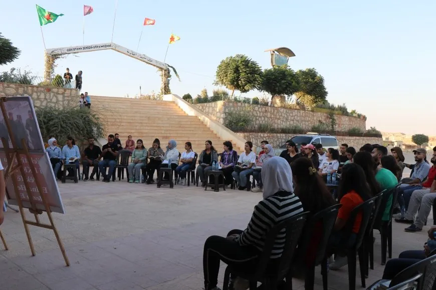 حركة الشبيبة الثورية تبحث مواضيع من مرافعات القائد أوجلان مع أطراف أخرى