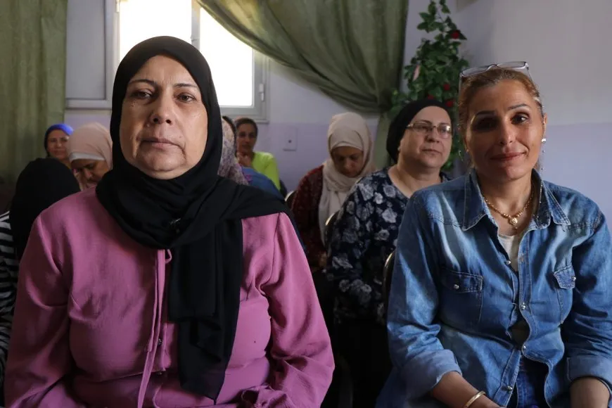 نساء يوصين بقراءة كتاب "كيف نعيش"