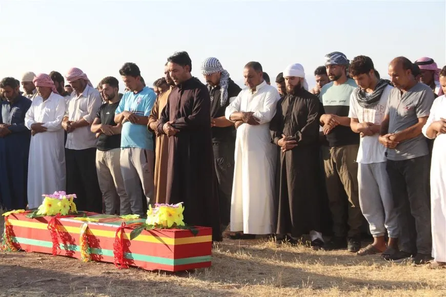 أهالي عامودا يشيعون جثمان الشهيد هاني خلف إلى مثواه الأخير