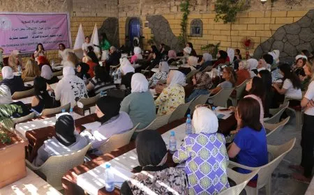 ندوة نسائية تناقش واقع المرأة في ظل الأزمات والحروب