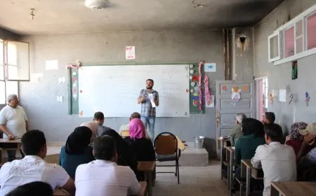 الإدارة الذاتية الديمقراطية لمنبج تدعو للتحلي بروح المسؤولية وعدم السماح بنشر الجهل
