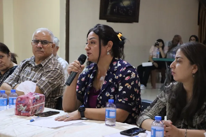 دعوة لتوحيد الحركة السياسية الكردية ووضع ملف المهجّرين على رأس أجنداتهم