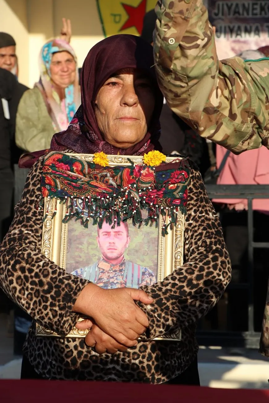 أهالي عفرين والشهباء يودعون الشهيد دلسوز راجو