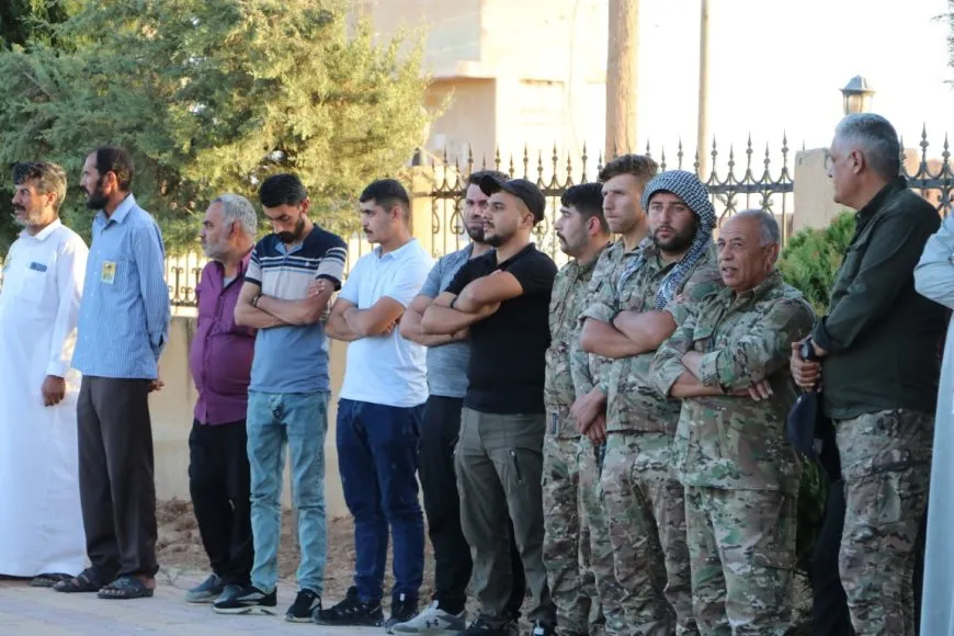 مزار الشهيد دجوار يحتضن جثمان المقاتل علاء خلف