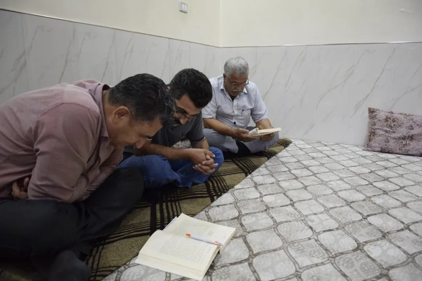 "اليوم يتم قراءة مرافعات القائد في كل منزل"