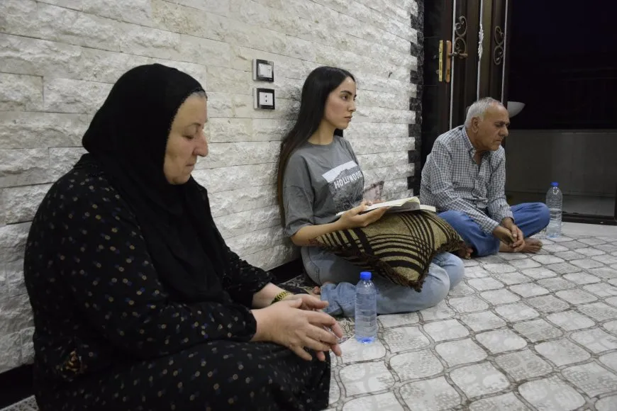 "اليوم يتم قراءة مرافعات القائد في كل منزل"