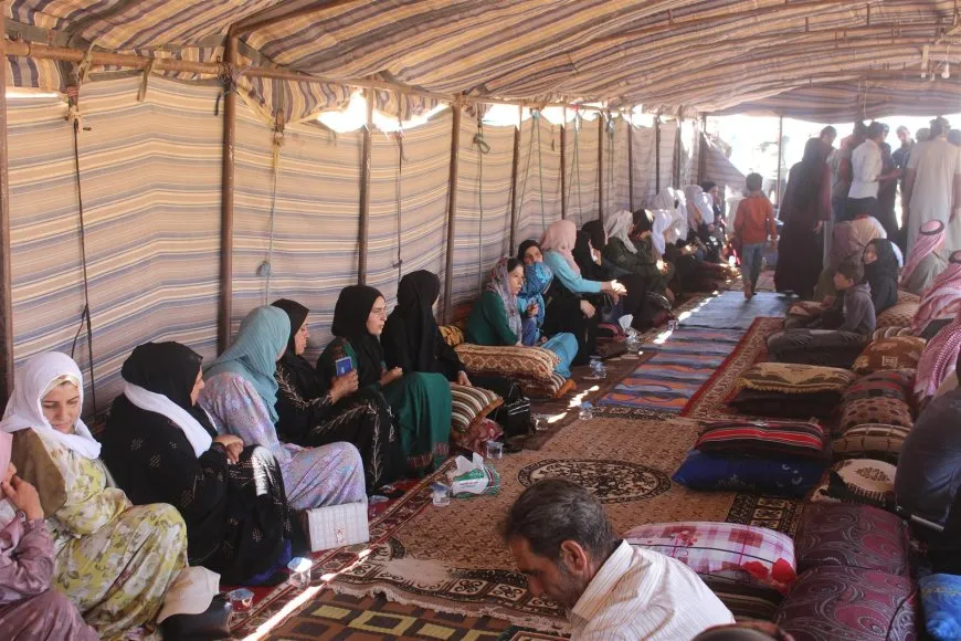 تقديم واجب العزاء لذوي شهيد قوات الحماية الذاتية فيصل الحسن
