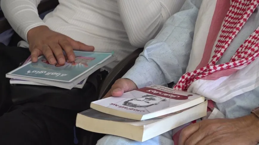 "تبرّع ولو بكتاب" فعالية في دير الزور لإغناء مكتبات المراكز الثقافية