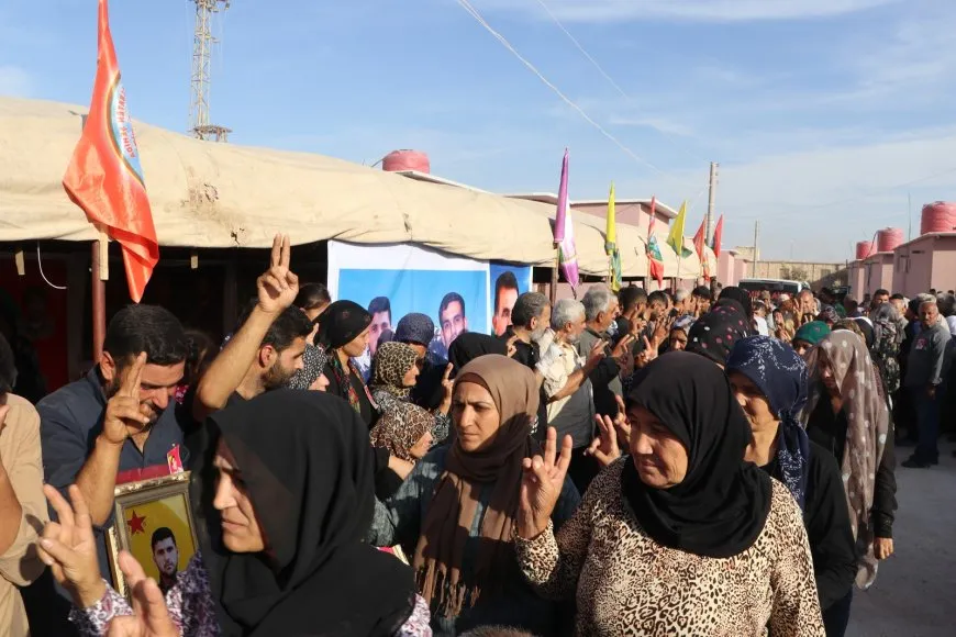 تقديم واجب العزاء لذوي الكريلا آزاد عفرين