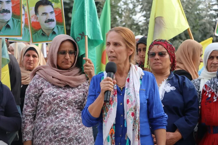 تظاهرة حاشدة في مقاطعة عفرين والشهباء في إطار الحملة العالمية لحرية القائد