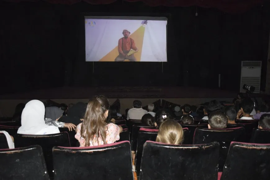 عرض البرنامج الاجتماعي Pîne3 في قامشلو