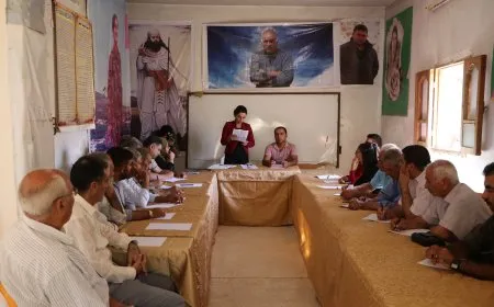 "دور المثقفين في حل المشاكل الاجتماعية"