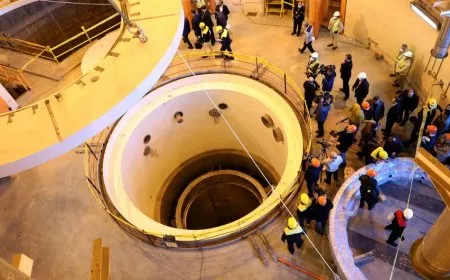 برلمانيون إيرانيون يدعون لإعادة النظر في "العقيدة النووية"