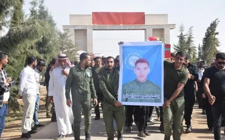 أهالي الشدادي يشيّعون جثمان عضو قوى الأمن الداخلي ياسر الصالح