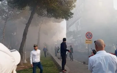 قتيل في استهداف سيارة في حي المزة بدمشق