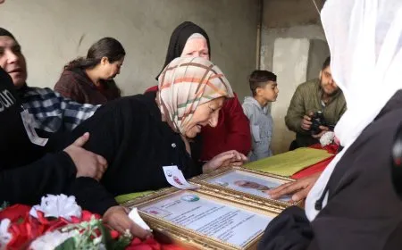 المئات يشيعون جثمان مواطن استشهد بقصف تركي على منزله