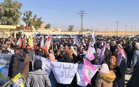 أهالي دير الزور ينددون بهجمات وجرائم دولة الاحتلال التركي  