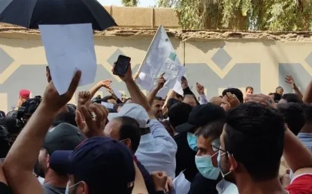 اعتداء على خريجات عراقيات طالبن بتعيينهن