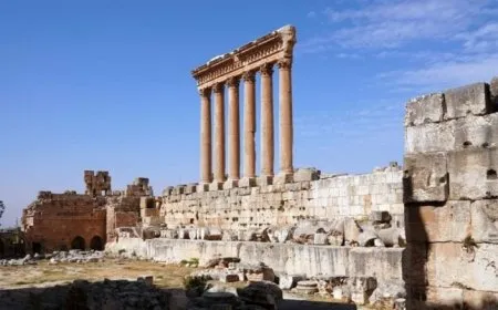 الجيش الإسرائيلي يأمر سكان مدينة بعلبك ومدن شرق لبنان بإخلاء منازلهم