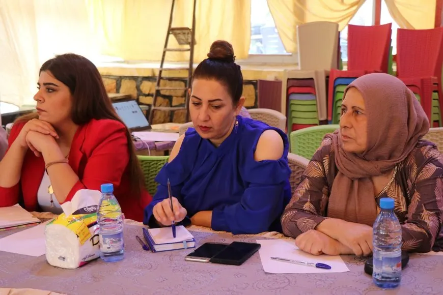 خلال ندوة حوارية: إفراغ المجتمعات من أيديولوجية القائد هدف المؤامرة المحاكة ضده