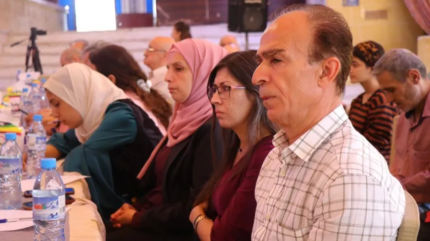 خلال ندوة حوارية: إفراغ المجتمعات من أيديولوجية القائد هدف المؤامرة المحاكة ضده